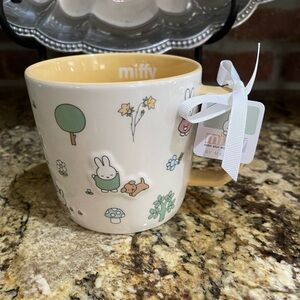 Magenta MIFFY oversize soft yellow interior floral mug - Brand new